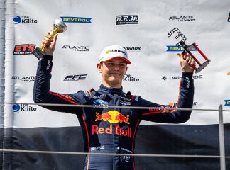 Martins et Giltaire au pied du podium, Caranta sur la 3e marche